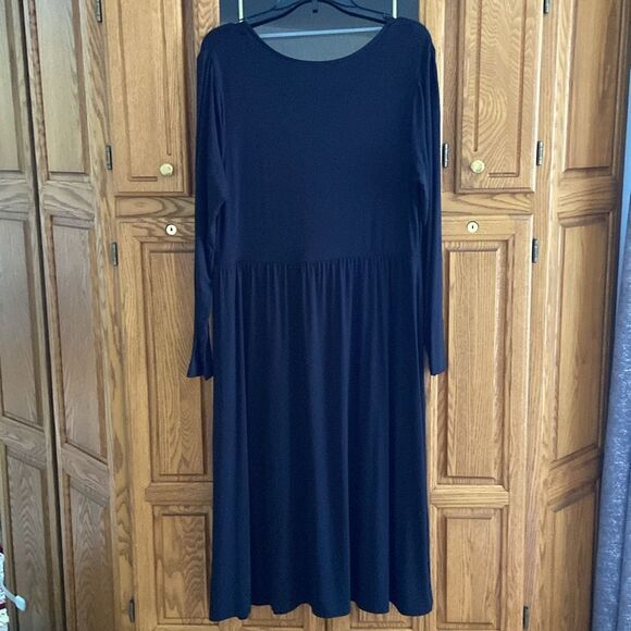 Ava & Viv Black Long Sleeve V-neck Unlined A-line Dress new with tag - Picture 5 of 5